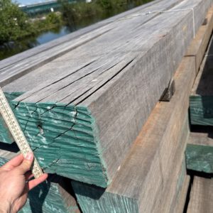 600.445 M1 Hardhouten paal 200 x 200 mm