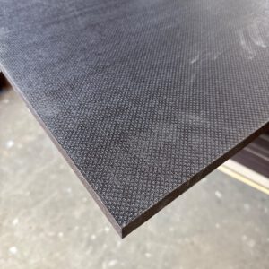 530.050 Plaat Beton plex  18 mm 1.25 x 2.50 m anti slip