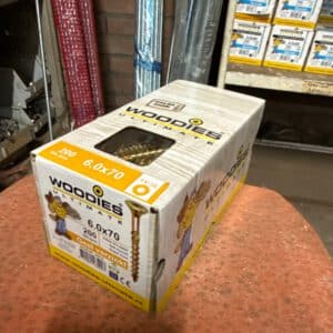 891.121 Woodies Geel Verzinkt 6 x  70 mm p/200