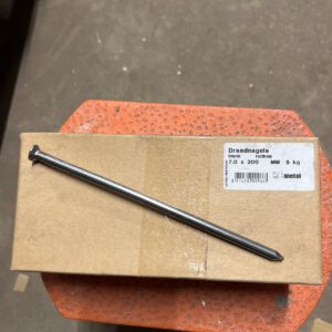 810.010 Pak spijkers  7 x 200 mm    5 kg