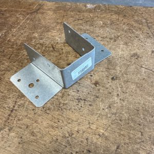 880.585 Raveeldrager met strip 190 x 46 mm