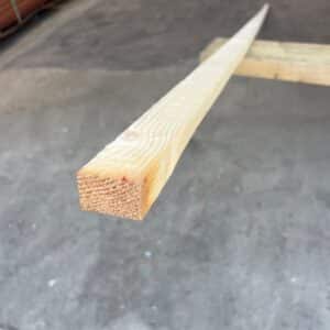 320.110 M1 Vuren panlat 28 x 45 mm
