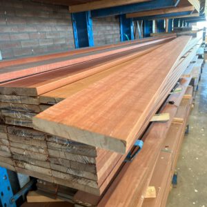 540.003 M1 Massaranduba Rustieke plank  28 x 145 mm