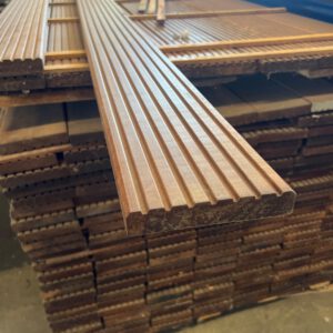 540.095 M1 Massaranduba Ribbelplank  25 x 145 mm