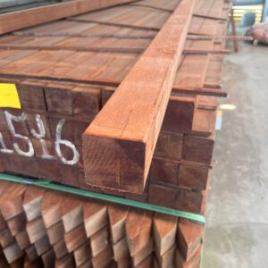 540.210 Angelim palen  68 x 68 mm  L. 2.75 m