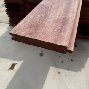 540.284 Angelim Vermelho Damwand 30 x 185 mm L. 3m